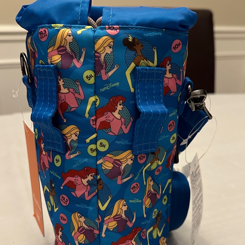 NWT - Disney Princess Lug Huggie SE - Picture 4 of 7